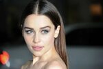 Whos Dated Who has shared 1 photo with you! Emilia clarke, M